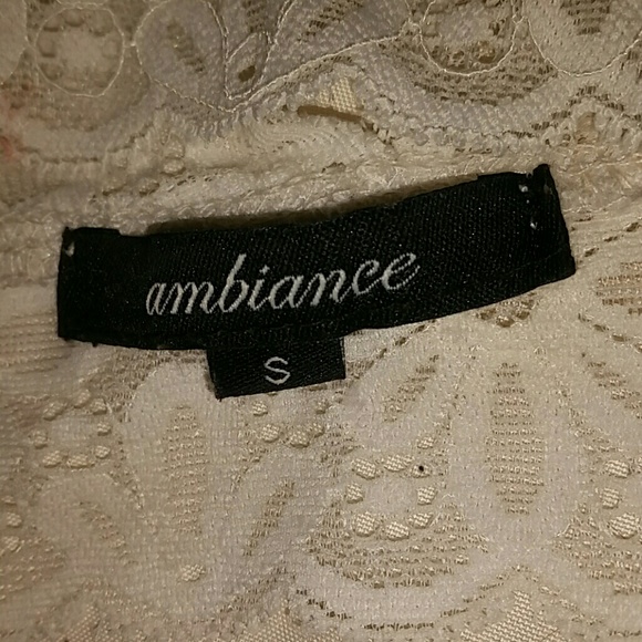 WHITE & BLACK BRALETTES. - Picture 6 of 6